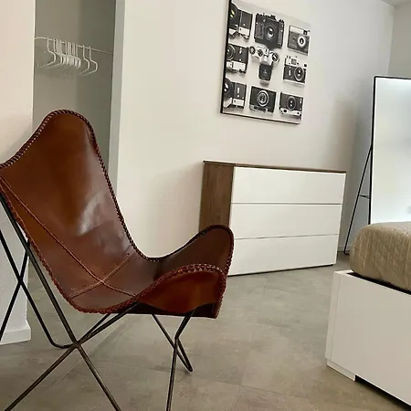 Elisa A - In Front Of The Walls Of Lucca